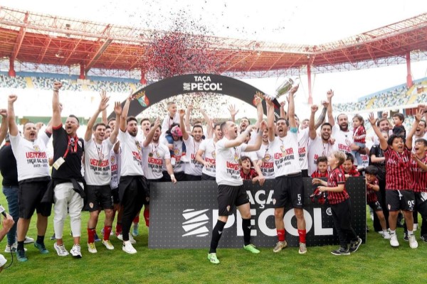 O Clube de Futebol União de Lamas FF conquista a Taça de Aveiro Pecol!