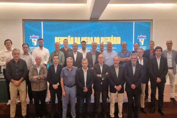 Reunião da Mesa do Plenário das Associações Distritais e Regionais de Futebol